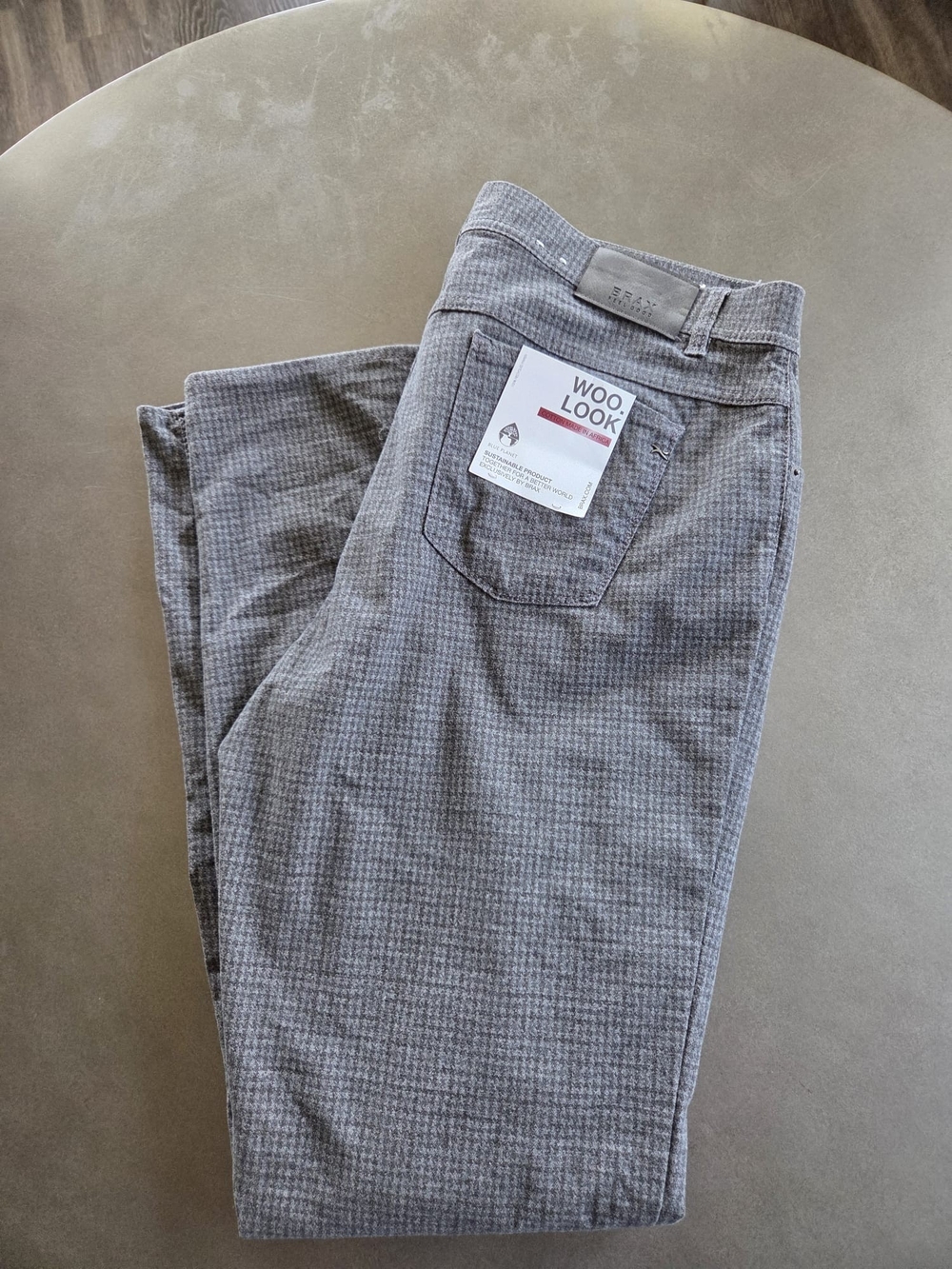 BRAX Mens Woo Look Cooper Fancy Grey Houndstooth Pants Size 40x34 NWT